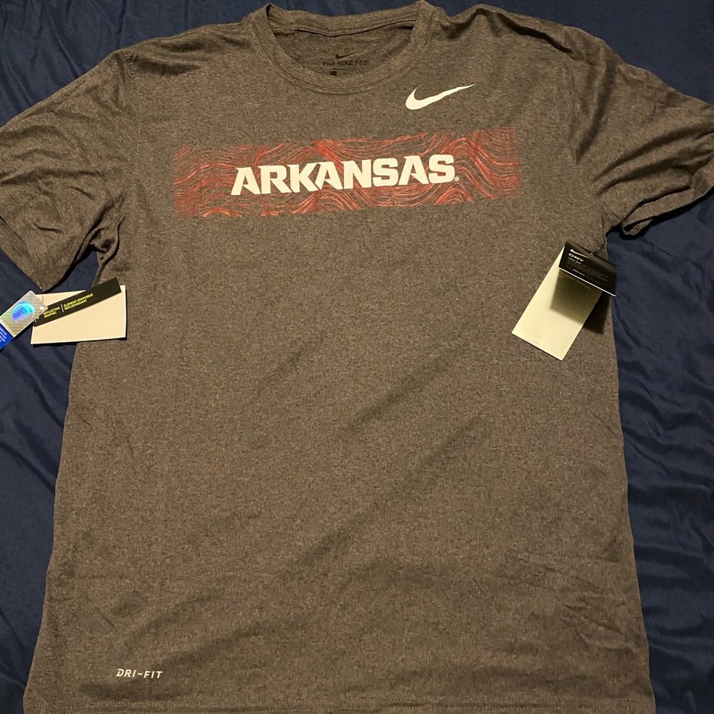 NIKE DRI-FIT TSHIRT